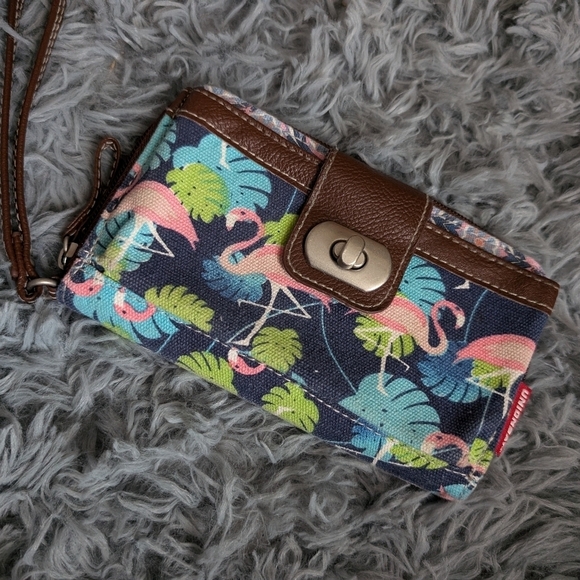 UNIONBAY Handbags - Union Bay wristlet pink flamingo GUC
